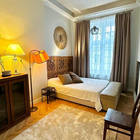4M High Apartment In Heart Of Warsaw! Exteriör bild